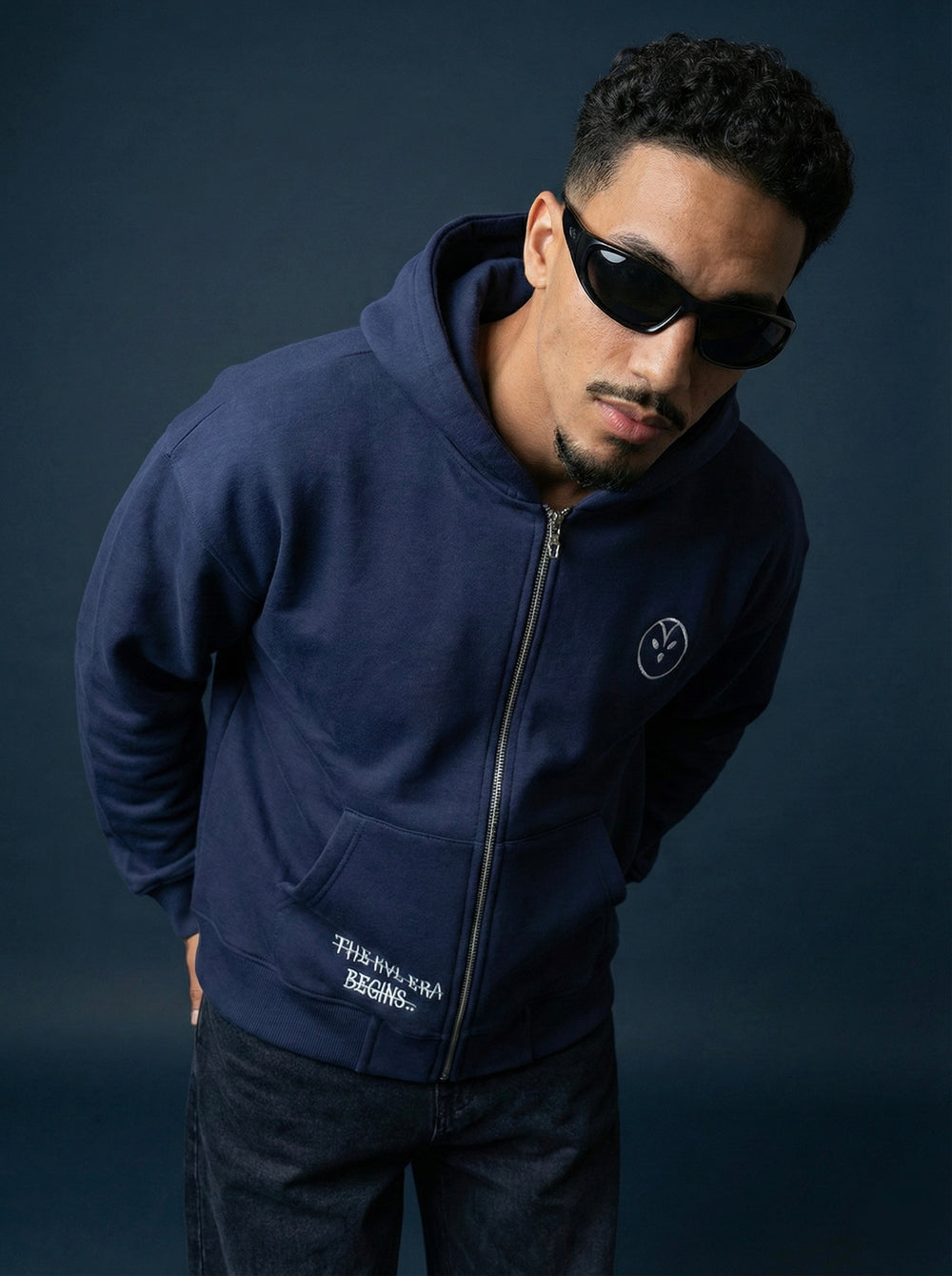 KVL ARCHIVE 01 // ZIP-UP NVY HOODIE alternate view